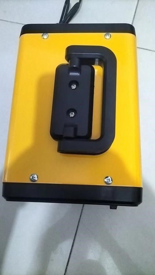 Yellow Voltage Regulator 500/1000/1500/2000/2500/3000VA